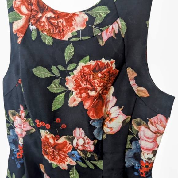R.W. & Co. Fit And Flare Dress With Pockets Colourful Floral On Black Size 8 - Picture 2 of 3